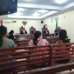 Sidang ”Korban Maling Jadi Tersangka Ditunda” Majelis Hakim Tidak Hadir.