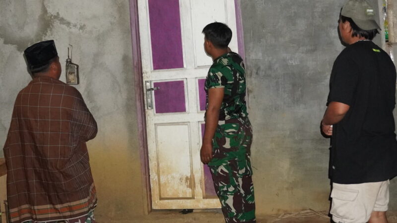 Satgas TMMD Reguler ke-127 Kodim 1015/Sampit Patroli Bangunkan Warga Sahur