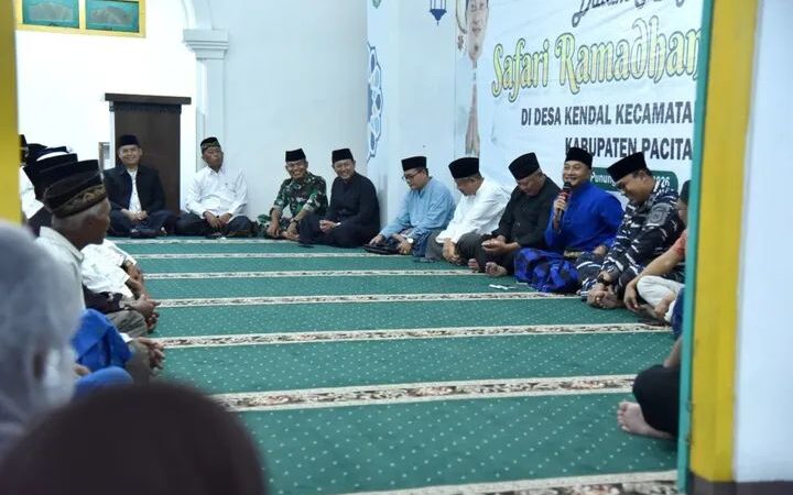Tutup Safari Ramadan di Wilayah Kecamatan Punung, Bupati Pacitan Indrata Nur Bayuaji Ajak Masyarakat Berdoa Untuk Keselamatan Dunia dan Indonesia