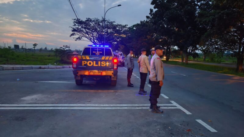 “Perkuat Keamanan di Bulan Ramadhan, Polresta Deli Serdang Rutin Gelar Patroli Menyapa Subuh”