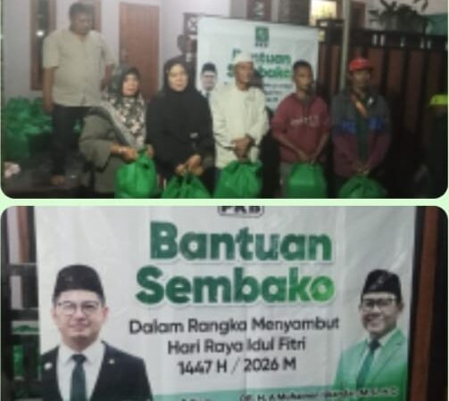 ANGGOTA DPR RI TOMMY KURNIAWAN GELAR BUKBER BERSAMA WARGA DAN PEMBAGIAN SEMBAKO.