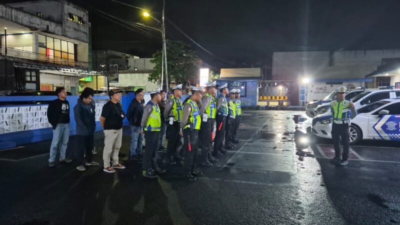 KEGIATAN BLUE LIGHT PATROL SUBUH DALAM BULAN RAMADHAN 1447 H SATLANTAS POLRES KOTIM DAN POLANTAS MENYAPA