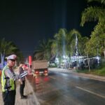 KEGIATAN PENGATURAN DAN PENJAGAAN ARUS LALU LINTAS DI POS PAM, POS YAN, DAN POS TERPADU DALAM OPS KETUPAT TELABANG 2026 DI WILKUM POLRES KOTIM