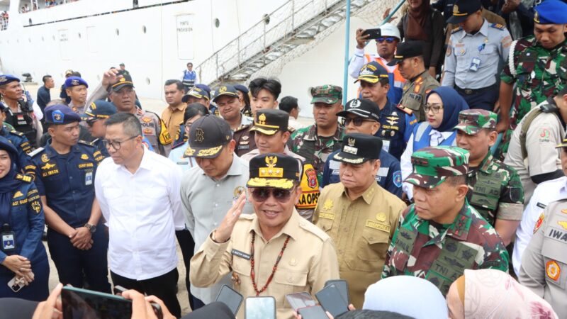 Kunjungan Kerja Bapak Gubernur Kalteng Bersama Kapolda Kalteng Dan Forkopimda Kalteng di Pelabuhan PT. Pelindo Sampit.