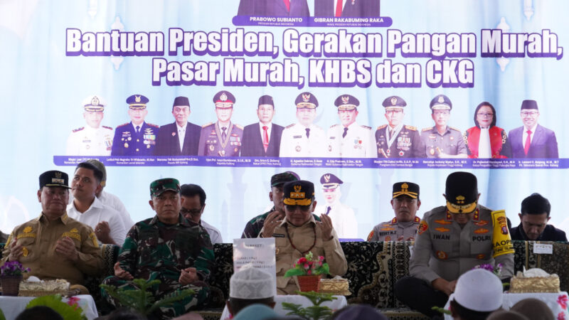 Komandan Kodim 1015/Sampit Bersama Forkopimda Provinsi Kalimantan Tengah Tinjau Pasar Murah