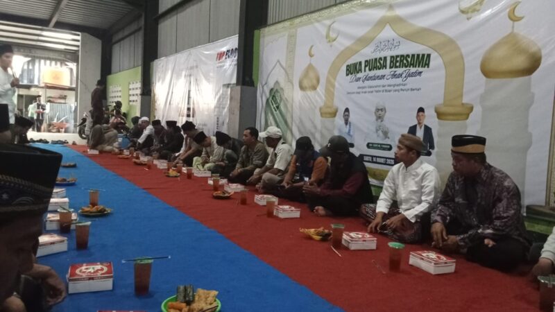 H.Wahyu Riyadi Selaku Pimpinan PT. Arsidno Baja Mandiri Gelar Acara Buka Puasa Bersama
