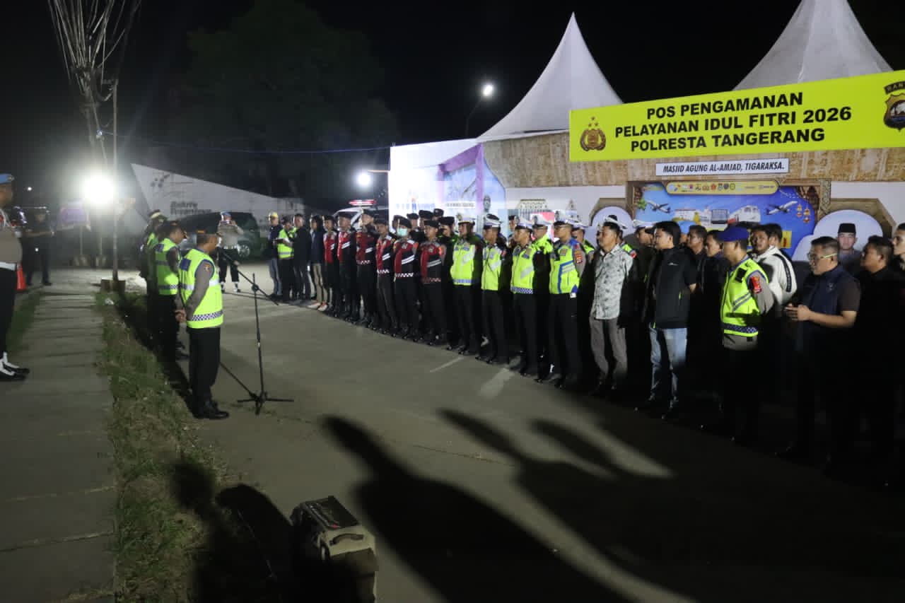 Wakapolresta Tangerang Cek Kesiapan Jalur Arteri, Pimpin Apel Malam di Pospam Gembong