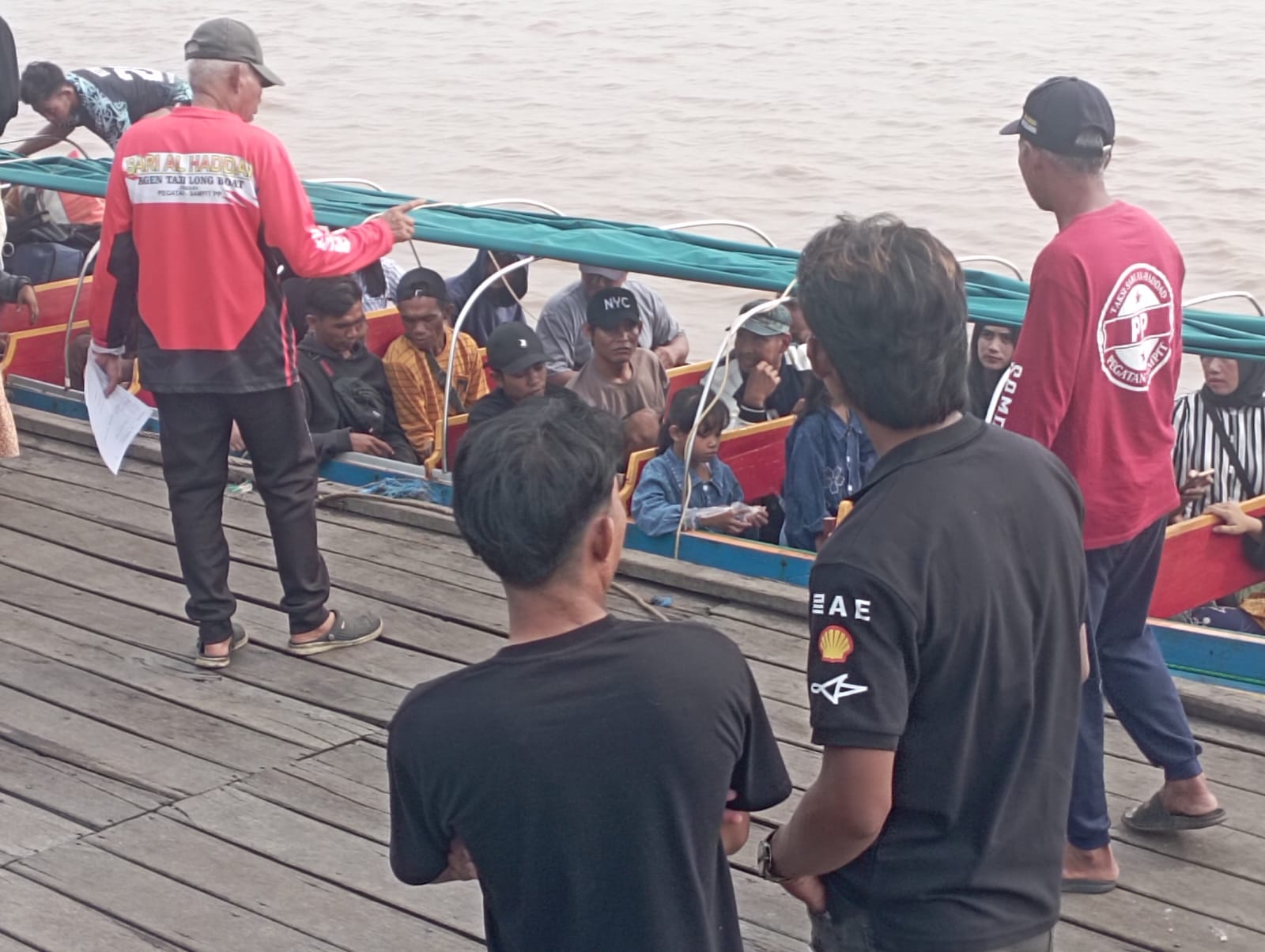 Arus Balik Pemudik Perlu Adanya Kedisiplinan dan Kesadaran, Baik Penumpang Maupun Nakhoda Kapal Longboat.