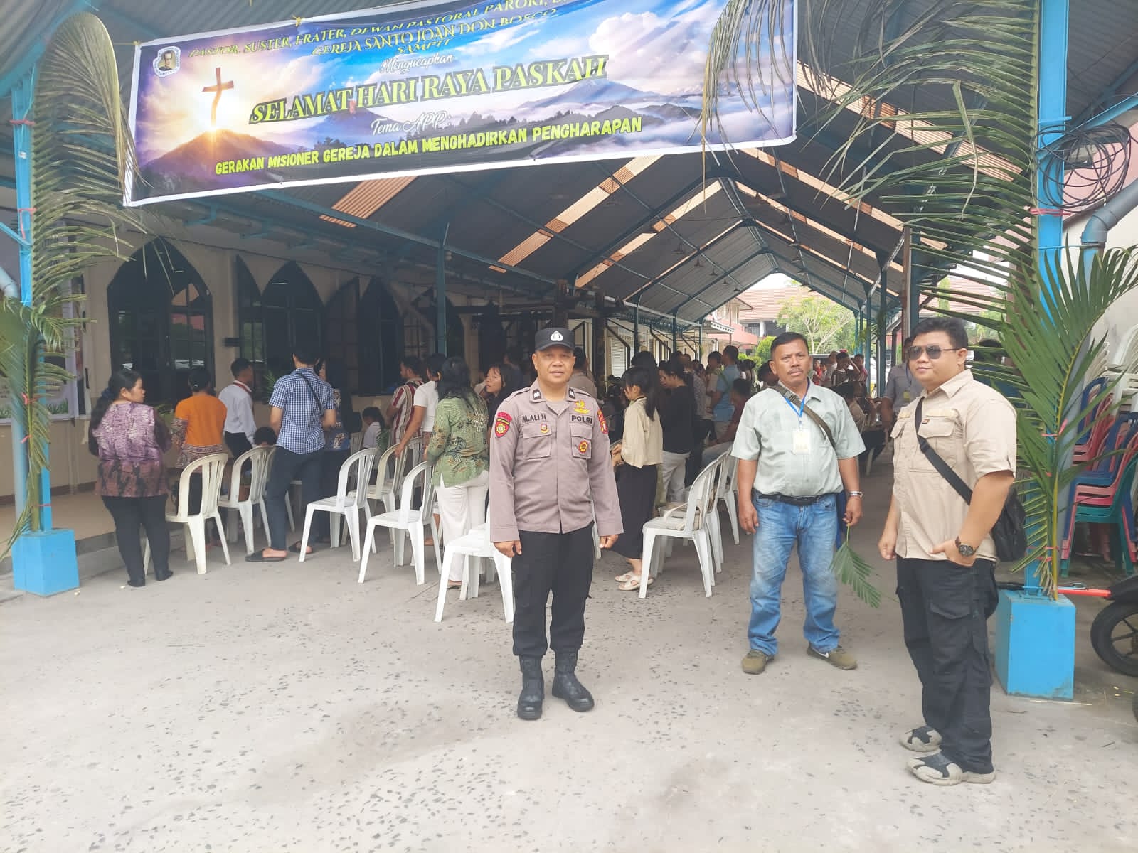 Polres Kotim Amankan Rangkaian Kegiatan Pekan Suci Ibadah Minggu Palma di Gereja Katholik.