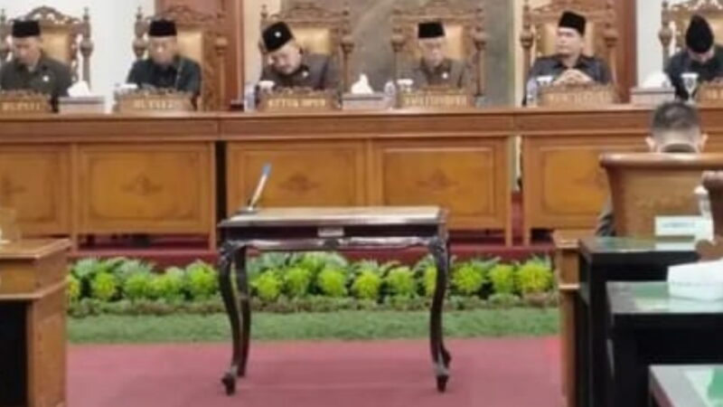Ketua DPRD Pimpin Langsung Rapat Paripurna Dalam Rangka Penyampaian Laporan Keterangan Pertanggungjawaban (LKPJ) Bupati Tahun Anggaran 2025