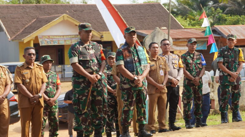 Tim Wasev Disambut Dengan Tarian Dayak di Lokasi TMMD Ke 127 Kodim 1015/Sampit
