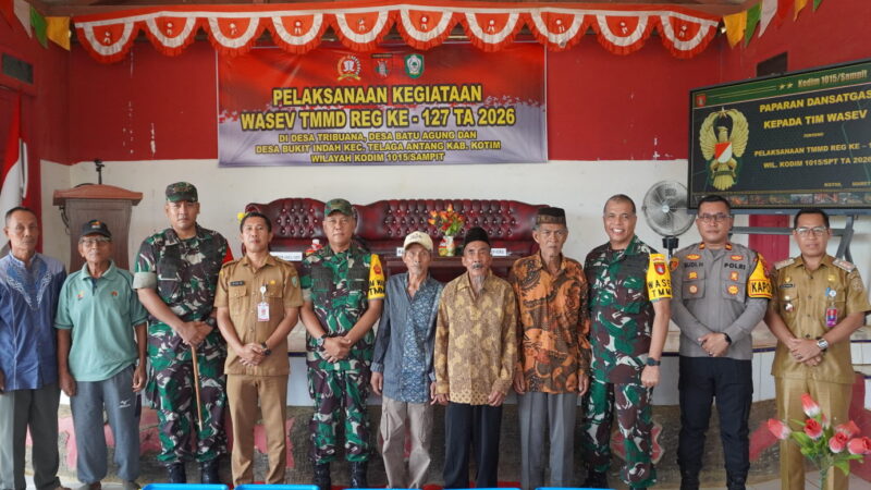 Wasev TMMD 127 Berikan Sembako Untuk Anak Stunting