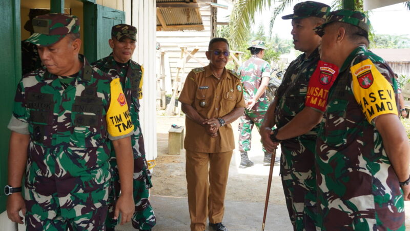 Tinjau Sasaran Fisik, Tim Wasev TMMD 127 Melihat Langsung RTLH Milik Bapak Sumardi