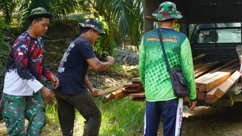 Material Kayu Telah Tiba, Satgas TMMD Ke 127 Kodim 1015/Sampit Siap Untuk Membangun Jembatan