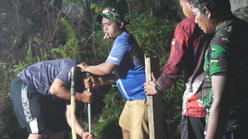 Demi Masyarakat Sumur Bor Di Kerjakan Sampi Malam Hari, Satgas TMMD Kodim 1015/Sampit Terus Berjuang