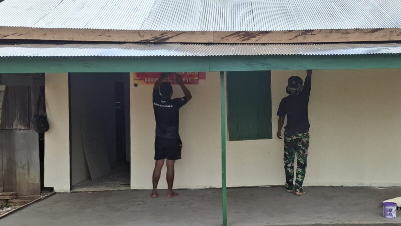 Satgas TMMD Ke 127, Memasuki Tahap Pengecatan RTLH Milik Ibu Tuminah