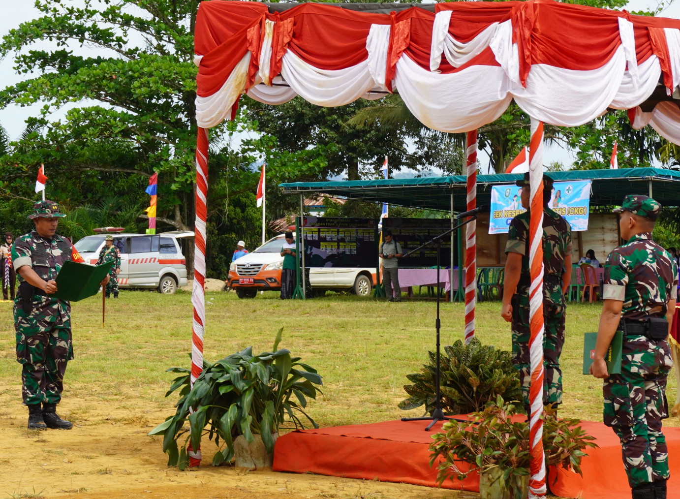 Dandim 1015/Sampit Bacakan Hasil Capaian Pelaksanaan Program TMMD Ke-127 Kepada Kasdam XXII/Tambun Bungai