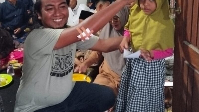 Momentum Bulan Suci Ramadan Yang Penuh Berkah, Aliansi Pemuda Batoporo Barat Sampang Memberikan Santunan ke Anak Yatim Dan Kaum Duafa.