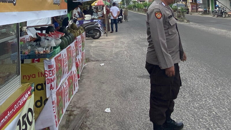 Polres Kotim Amankan Pasar Kuliner Ramadhan di Simpang Tiga Baamang Sampit.