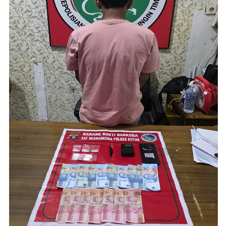 Pengedar Sabu Dijalan Iskandar Sampit Diamankan Satresnarkoba Polres Kotim Barbuk 4,04 Gram.