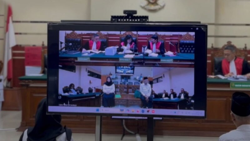 SIDANG PLEDOI DI PENGADILAN TIPIKOR SURABAYA: TERDAKWA KORUPSI SKTM RSUD DR ISKAK TULUNGAGUNG MINTA DIBEBASKAN