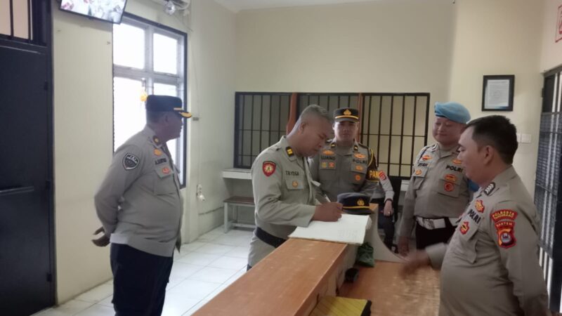 Si Propam dan Pamenwas Sisir Tahanan, Pastikan Kondusif