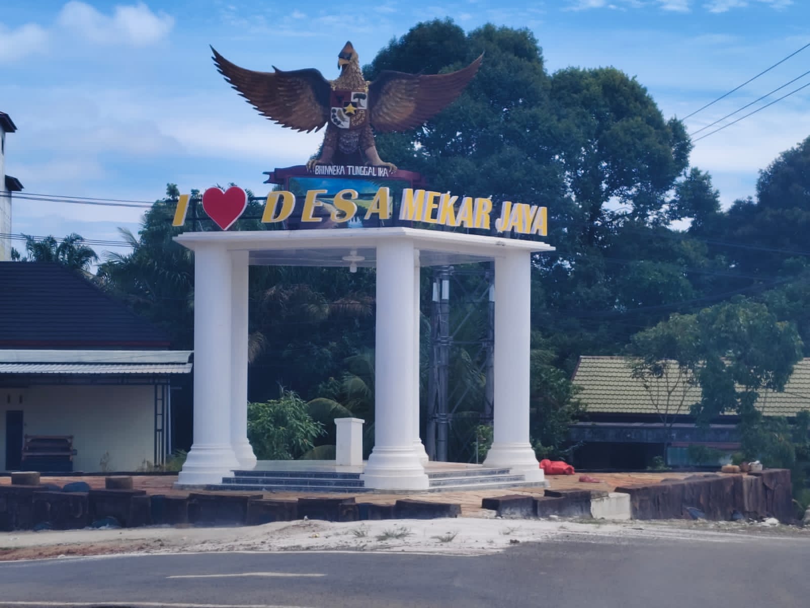 Perkokoh Semangat Nasionalisme, Desa Mekar Jaya Bangun Tugu Pancasila