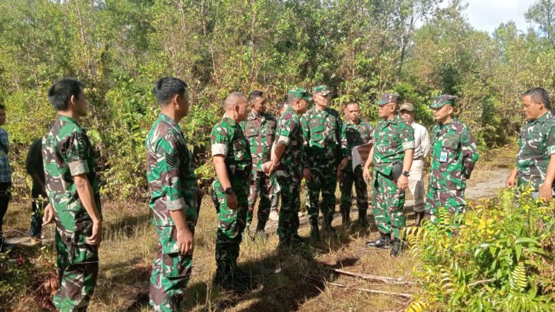 Tim Survei Rencana Konstruksi Satuan Tinjau Lokasi Pembangunan Batalyon TP 923 /Mentaya Di Wilayah Kodim 1015/Sampit