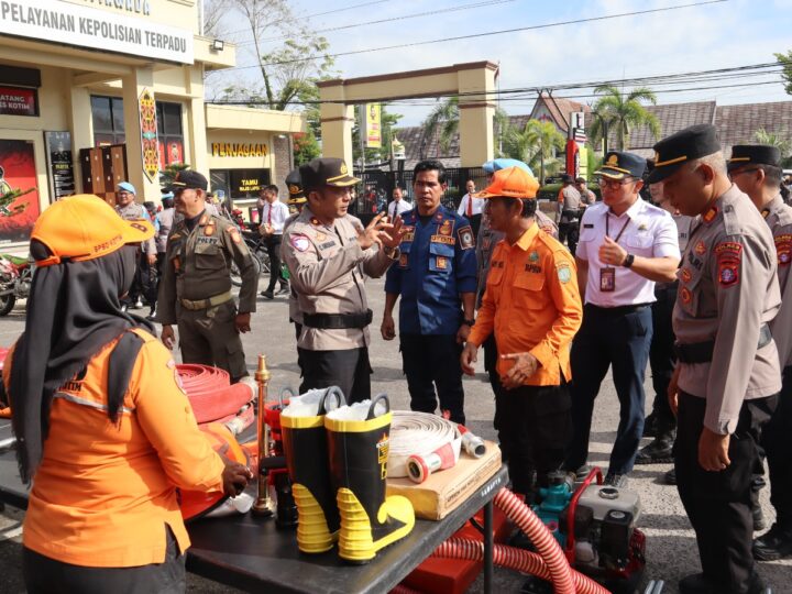 Waka Polres Kotim Pimpin Apel Gelar Pasukan Dan Sarpras Kesiapan Penanggulangan Bencana Alam Karhutla