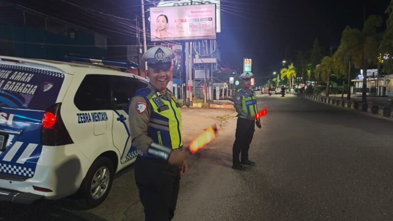 Saat Rotator Menyala, Sampit Terjaga Satlantas Polres Kotim Rutin Patroli Malam Anti Gangguan
