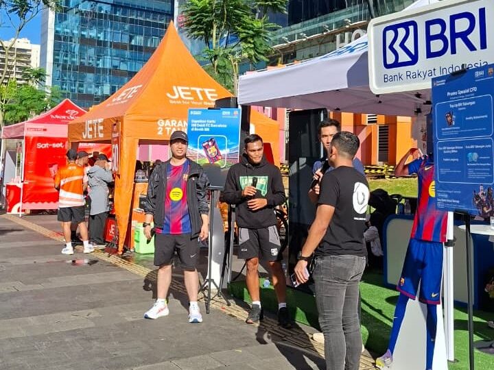 BRI KC Jakarta Sudirman 1 Luncurkan Kartu Debit Edisi Khusus FC Barcelona di CFD Sudirman