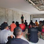 Ditengah Padatnya Kegiatan, Satgas TMMD ke 128 Tetap Laksanakan Sholat Jumat. ‎