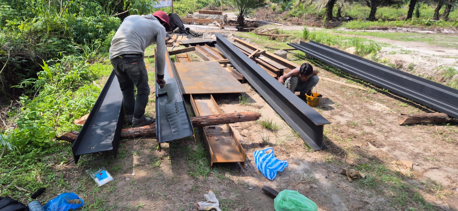 Pengecatan Besi Jembatan Garuda Mulai Dilaksanakan, Percepat Penyelesaian Pembangunan