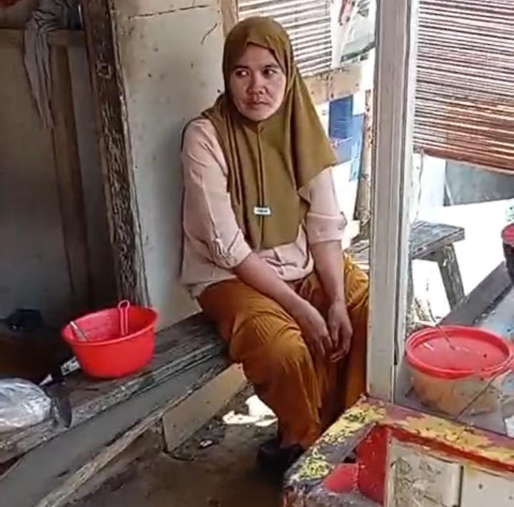 Satgas TMMD Kodim 0621 Kabupaten Bogor Pacu Pembangunan, Pedagang Warung Haru Dan Syukur