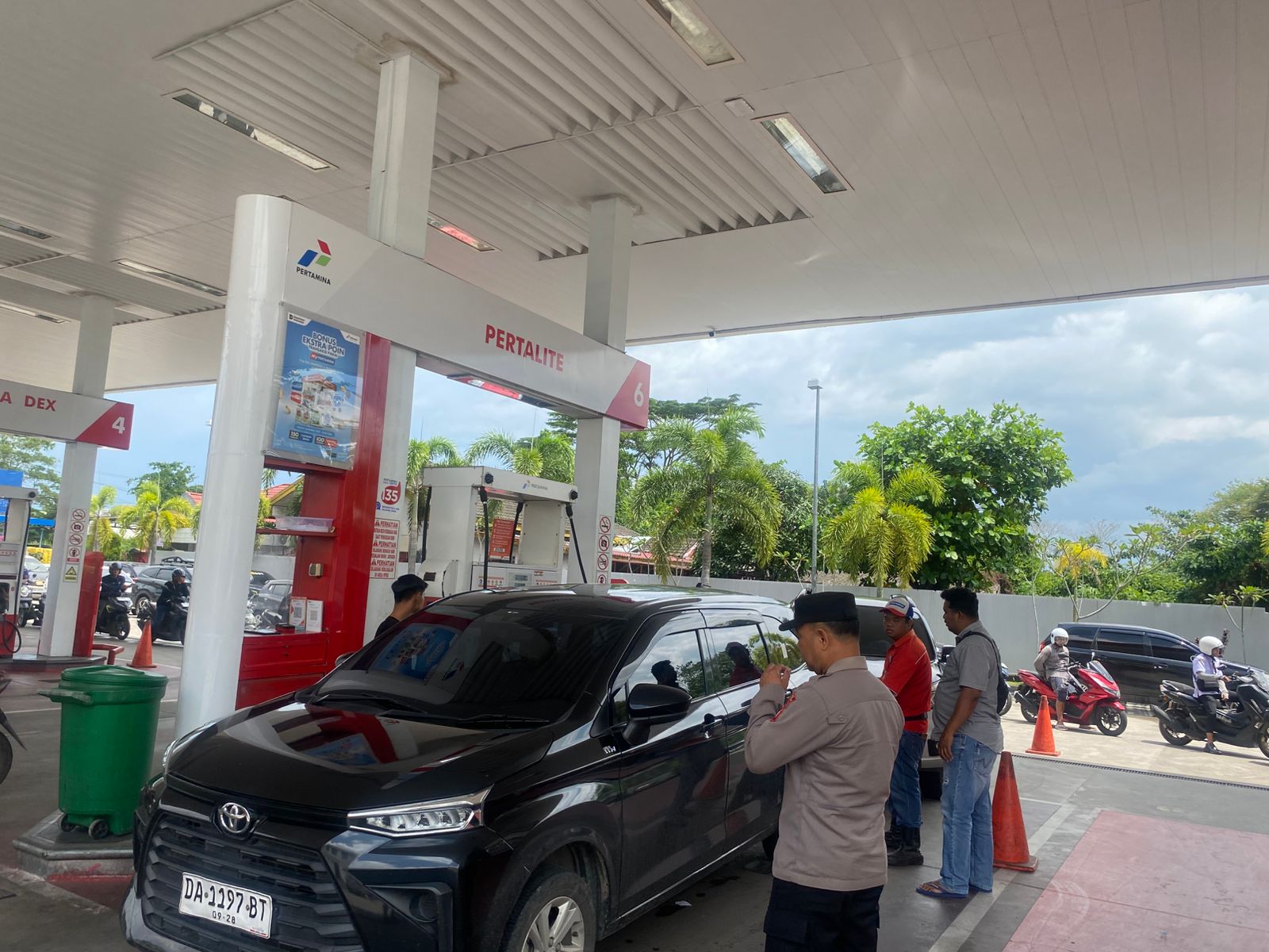 Pengecekan di SPBU Wilayah Hukum Polsek Ketapang Pasca Adanya Penyesuaian Harga BBM