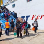 Polsek KPM Bersama Instansi Terkait Amankan Debarkasi Kedatangan Penumpang KM Kirana III.