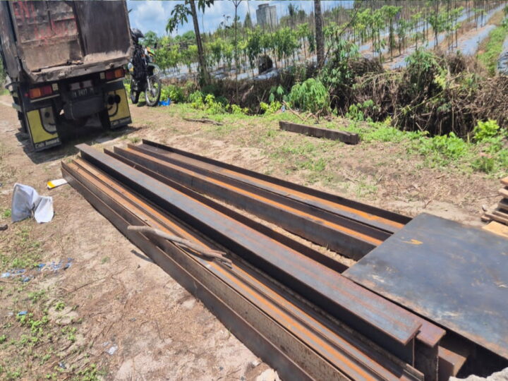 Besi Jembatan Garuda Telah Tiba, Pembangunan Semakin Dipercepat