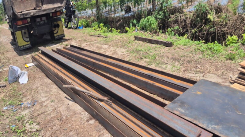 Besi Jembatan Garuda Telah Tiba, Pembangunan Semakin Dipercepat