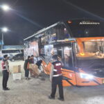 Jaga Kondusivitas Malam Hari, Sat Samapta Polres Kotim Sambangi Pos Kamling hingga Terminal Bus