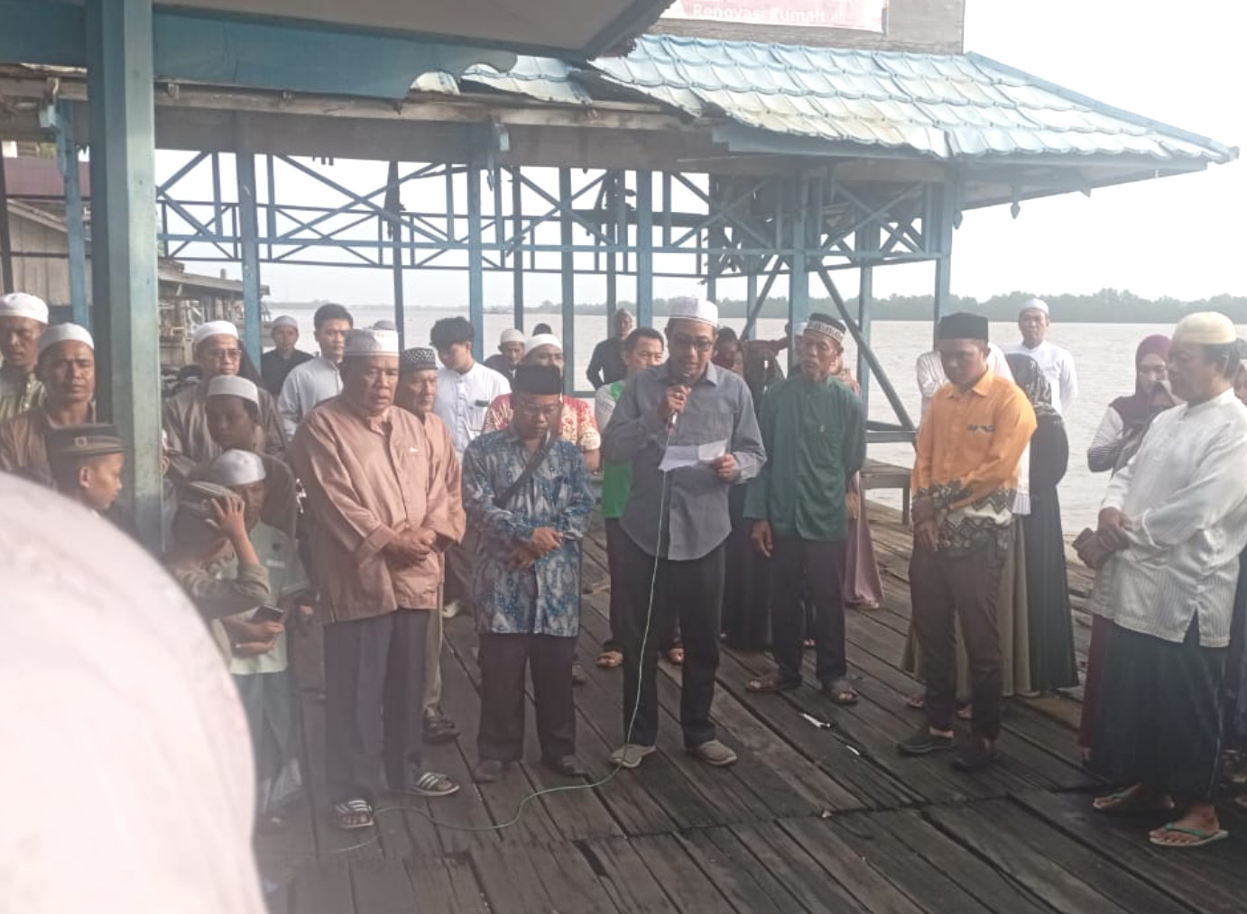 Dua Pasang Jama’ah Haji Reguler Dari Kecamatan Katingan Kuala Diberangkatkan.