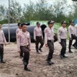 KAWAL BHABINKAMTIBMAS PENYALURAN KARTU HUMA BETANG SEJAHTERA BAGI 2 DESA BINAAN DAN SENTUHAN