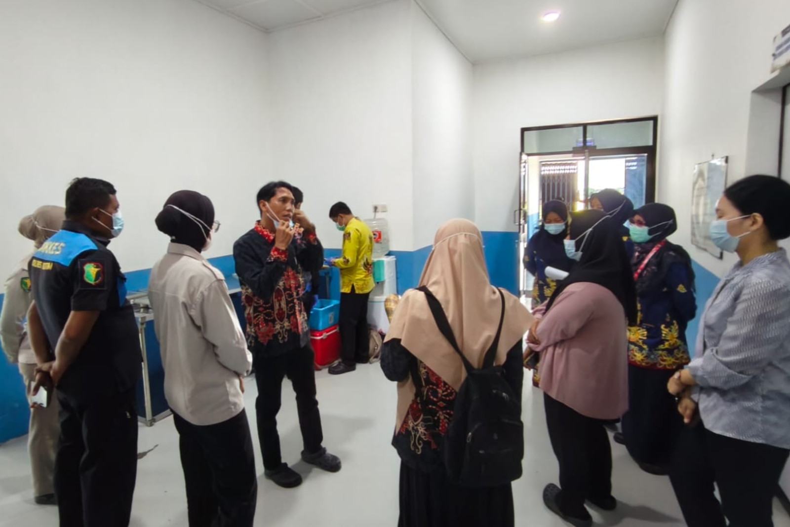 Jamin Makanan Bergizi Aman, Sidokes Polres Kotim Gandeng Dinkes Cek Bahan Baku MBG di SPPG Polri Kotim 01