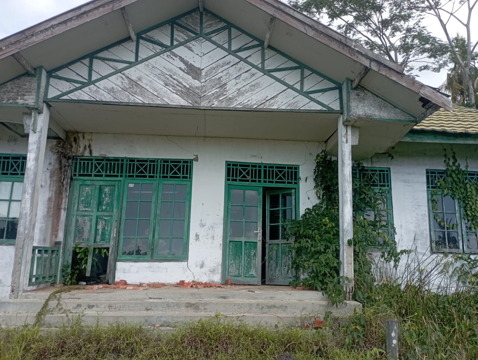Beberapa Bangunan Puskesmas Pembantu (Pustu) di Kecamatan Katingan Kuala Terbengkalai Tidak Difungsikan dan Terkesan Angker