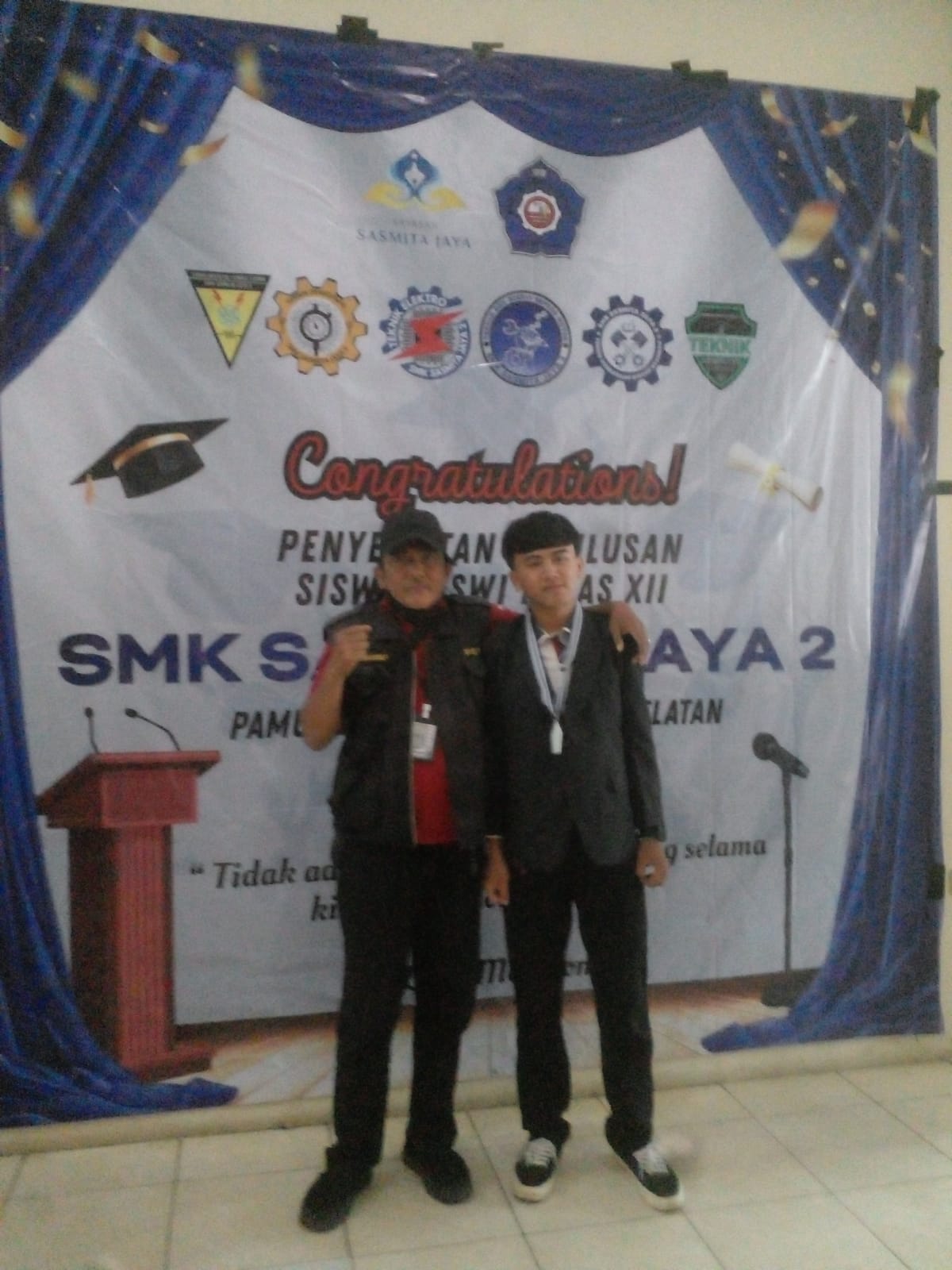 Selamat Wisuda Moh.Ikbal Baiturahman Putra Dari Sopiyan Abdilah Dan Siswa Siswi SMK Sasmita Jaya 2 Pamulang