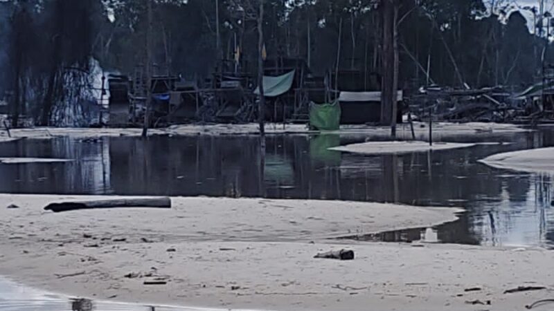 Ratusan Lanting PETI Menjamur di Sungai Ngabe Kabupaten KOTIM, Diduga Ada Praktik ‘Sewa Lokasi’ Hingga Ratusan Juta