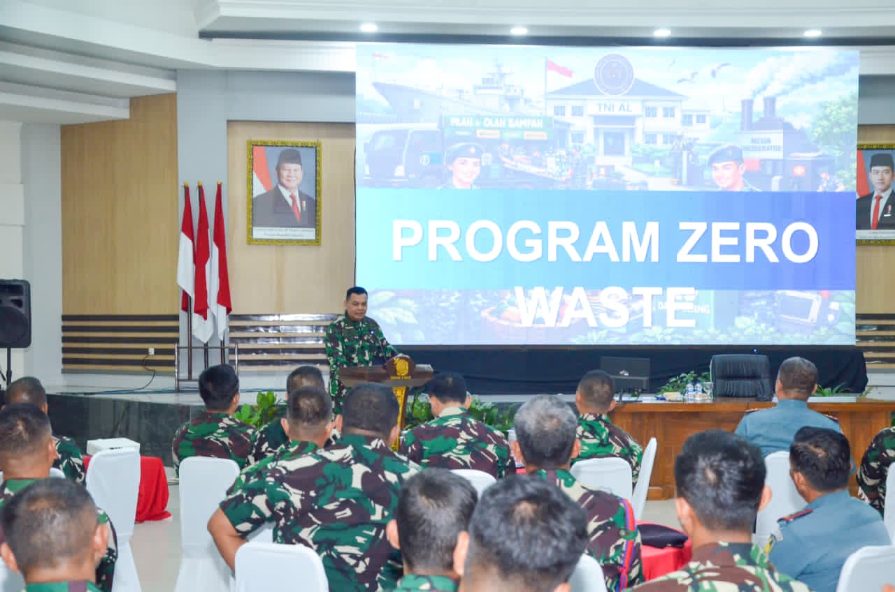 Pasukan Marinir 2 Menuju Zero Waste: Prajurit Terima Pembekalan Pengelolaan Sampah Modern dari Waaster Kasal