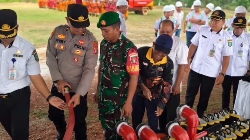 Antisipasi Karhutla, Polsek Cempaga Hulu Hadiri Apel Siaga di PT. BGA Desa Pantai Harapan