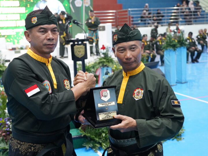 Pangdam Jaya Resmi Dikukuhkan Sebagai Ketua Dewan Pembina PSM DKI Jakarta di Bekasi