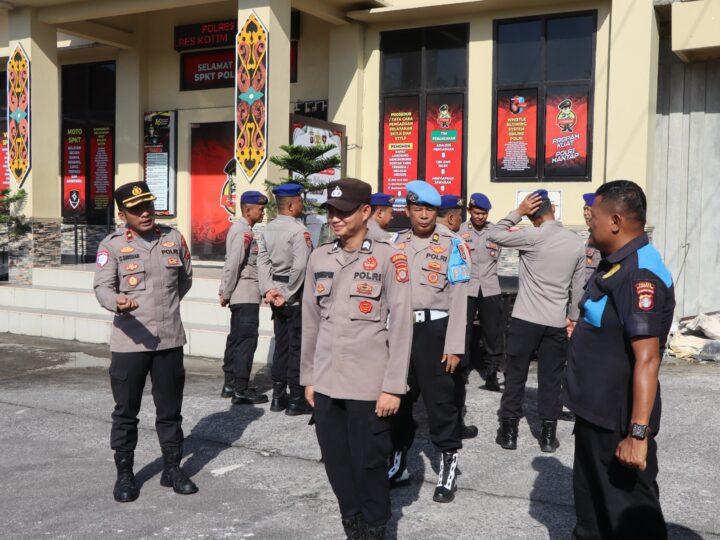 Pastikan Kesiapan Personel, Wakapolres Kotim Pantau Langsung Apel Fungsi