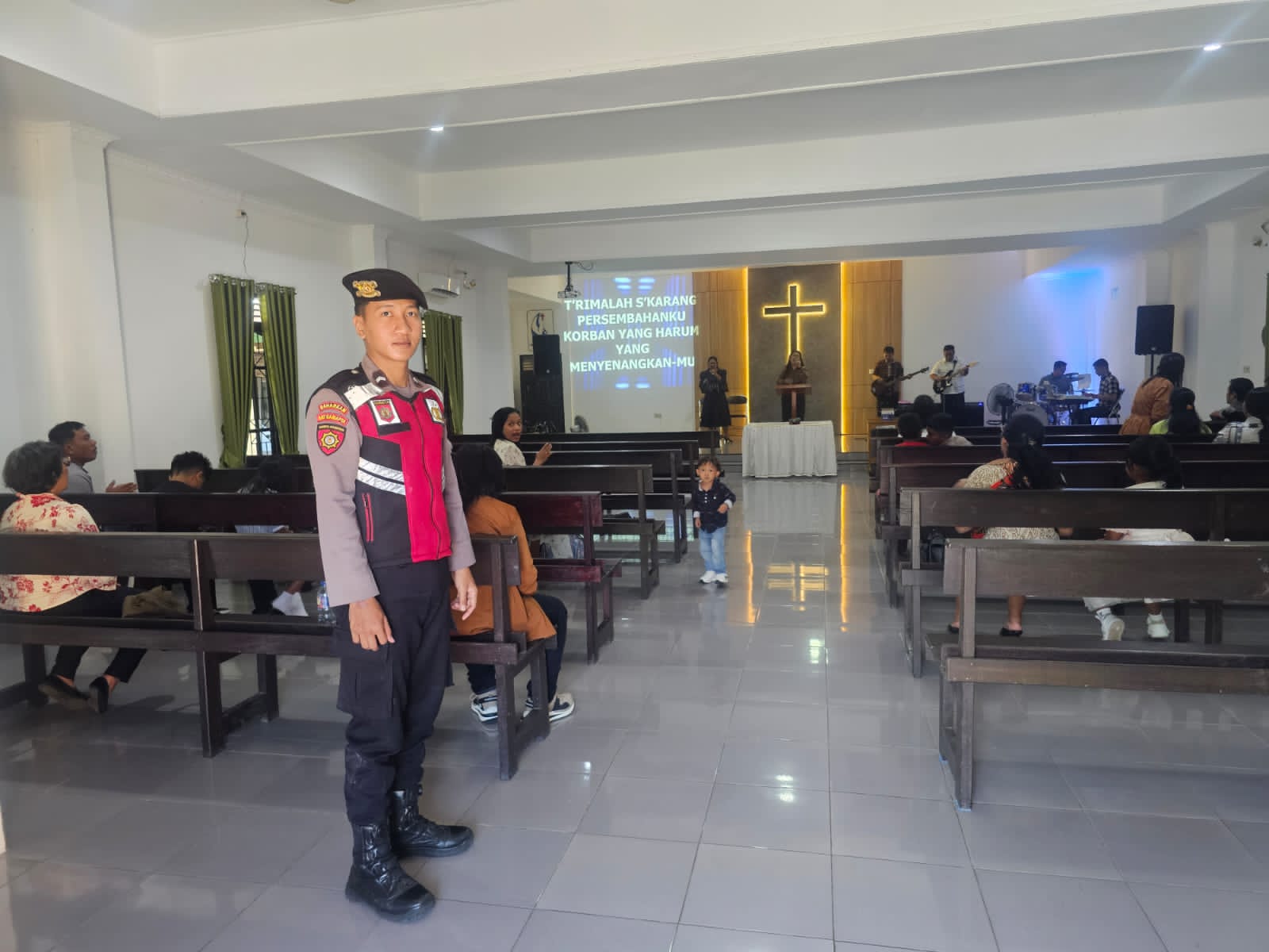 Polres Kotim Hadir di Samping Jemaat, Pastikan Misa Kenaikan Yesus Kristus 2026 Berlangsung Khidmat dan Aman